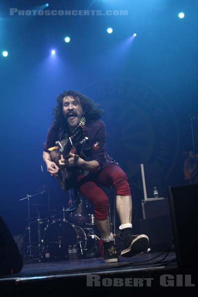 GOGOL BORDELLO - 2008-04-20 - PARIS - Zenith - Evgeny Aleksandrovitch Nikolaev Simonov